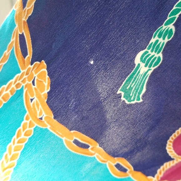 Vintage Oscar De La Renta silk scarf - Picture 5 of 6